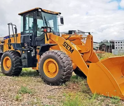 Навантажувач SEM 636D – якість, ефективність, економність
