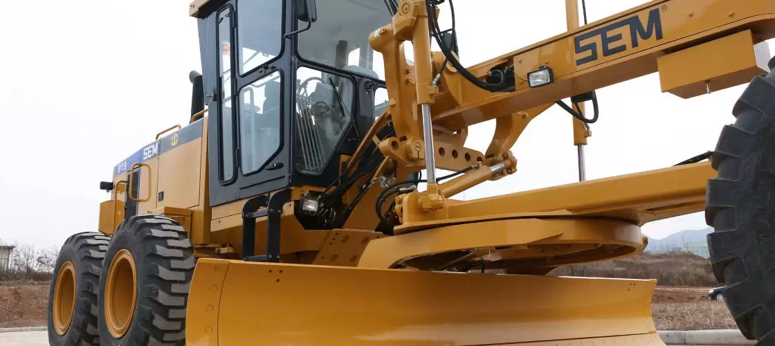 Плюси автогрейдерів при виконанні різних завдань