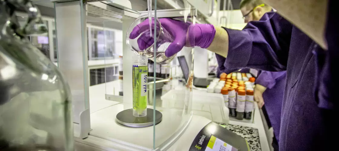 Чому важливо своєчасно проводити аналіз відпрацьованих мастил?