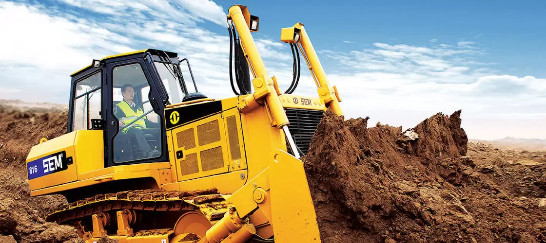 Бульдозер SEM 816D в ТОП-50 спецтехніки Китаю